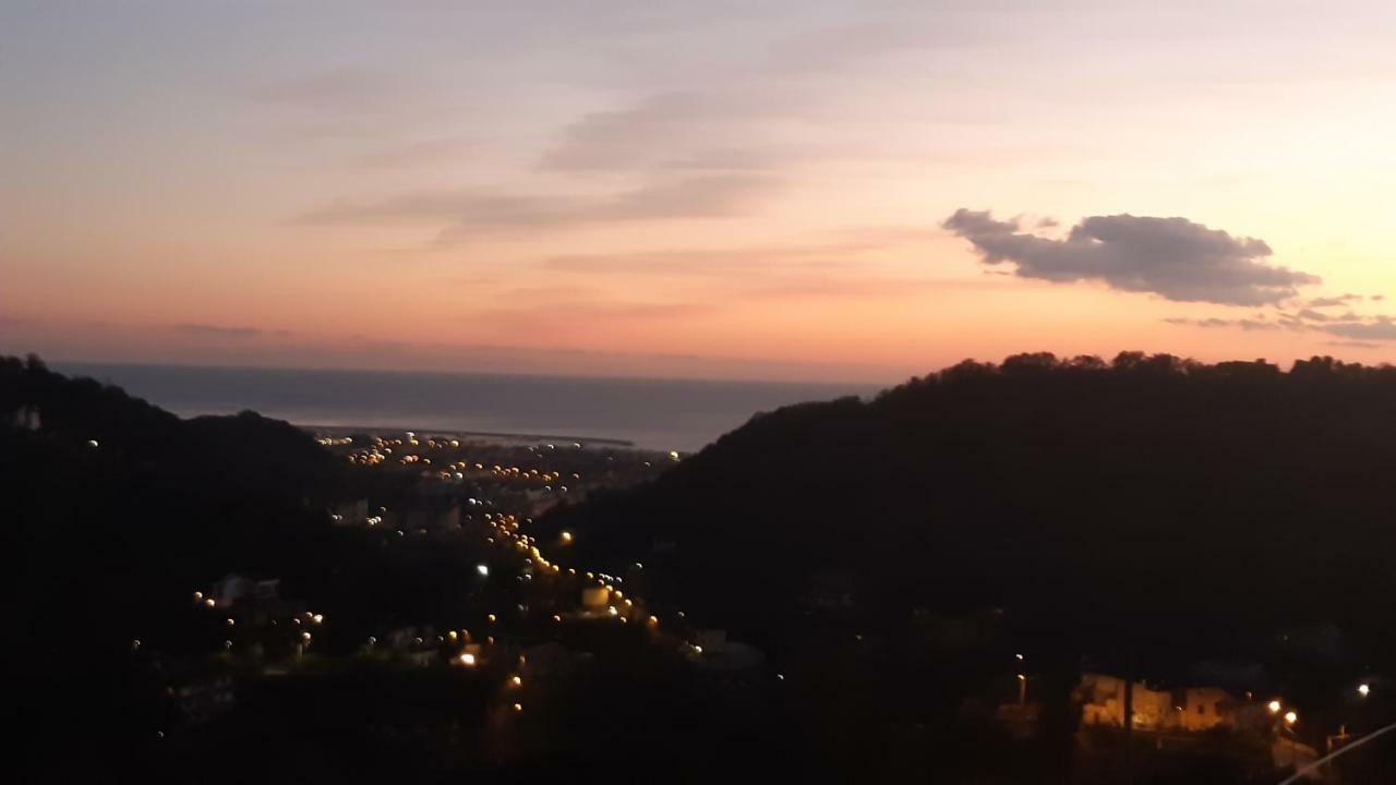 Apartmán La Castellana Salerno Exteriér fotografie